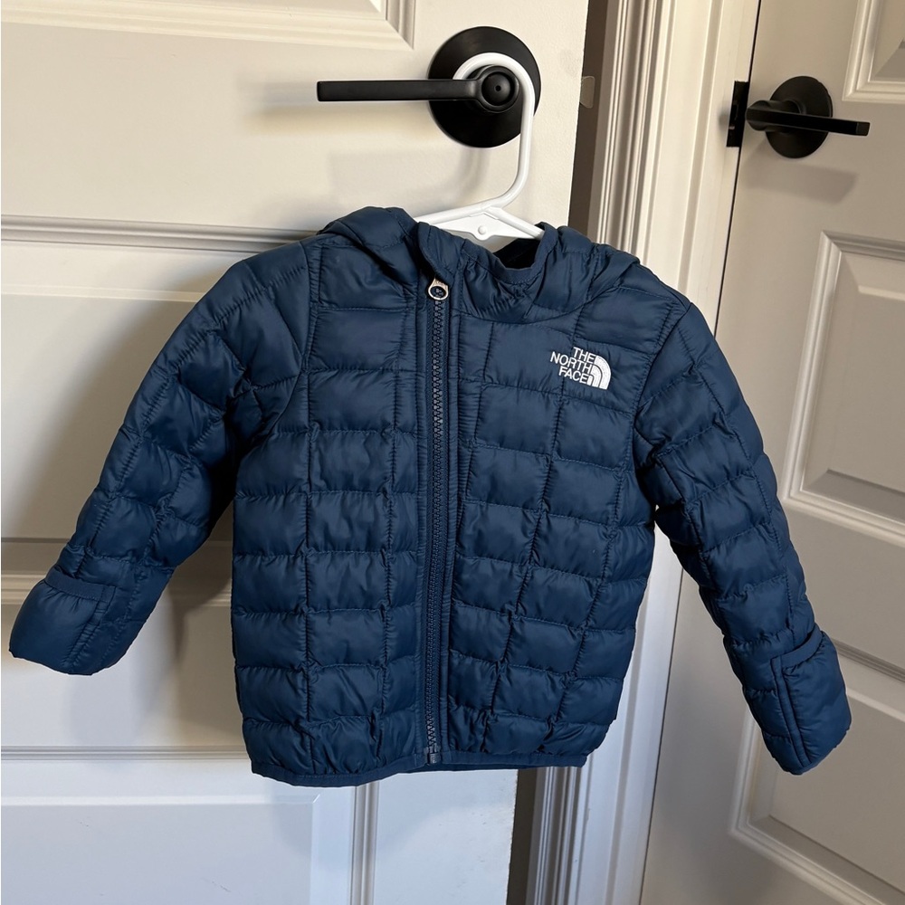 - The North Face Baby Puffer—NAVY! Like new!!!